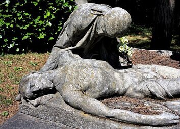 Kurz „Doprovázení umírajících v zařízeních sociálních služeb“ pro Charitní pečovatelskou službu