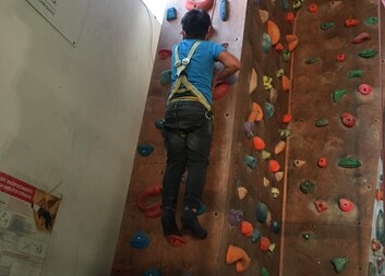 S Rebelem na stěně 